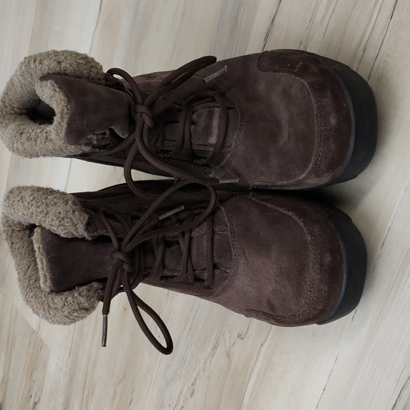 Sorel waterfalls women's brown low lace thimsulate insulation size 8 - Picture 3 of 8